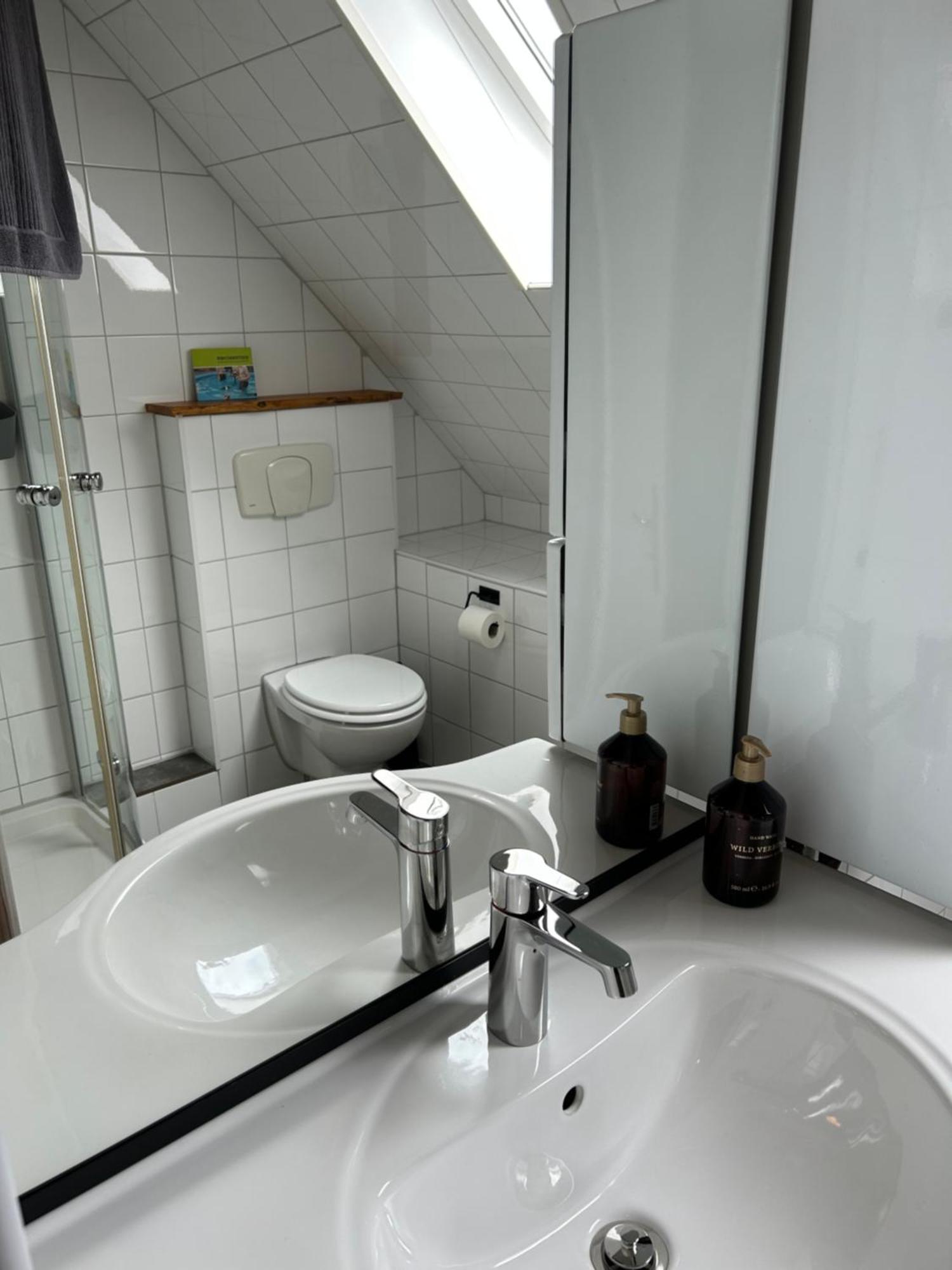 Gemuetliches Privates Apartment Oberhausen  Eksteriør billede